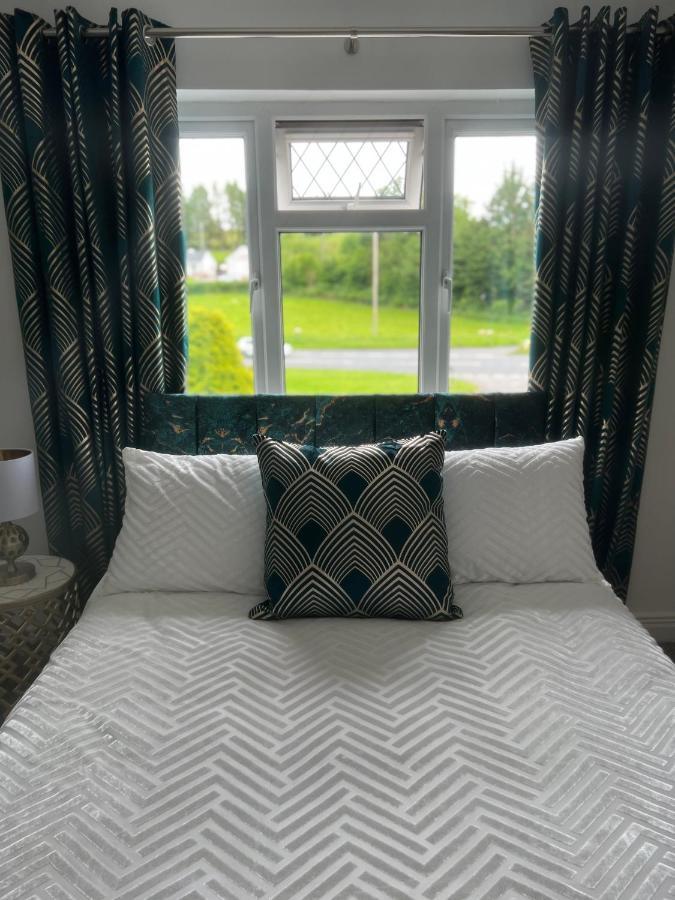 The Three Way Inn Enniskillen Exteriör bild